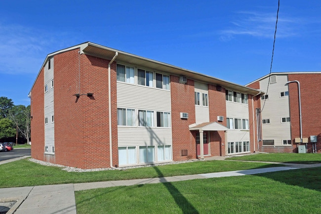 North Royal Oak Apartments in Royal Oak, MI - Foto de edificio - Building Photo