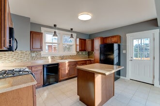 4335 Harding Ave in Cincinnati, OH - Foto de edificio - Building Photo
