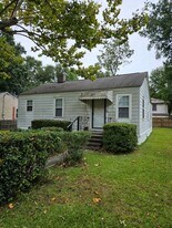 5744 Hoover Ave in Hanahan, SC - Building Photo