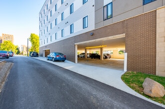Escher Apartments in West Lafayette, IN - Foto de edificio - Building Photo