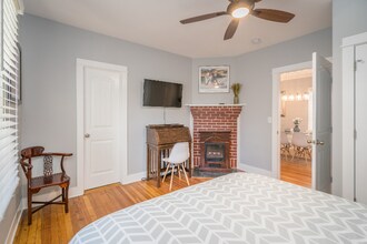 26 Hanover St in Asheville, NC - Building Photo - Building Photo