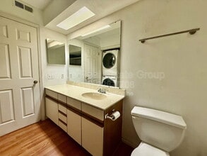 2302 Canyonlands Dr in Maryland Heights, MO - Building Photo - Building Photo