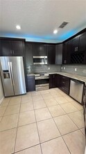 6410 S Goldenrod Rd in Orlando, FL - Building Photo - Building Photo