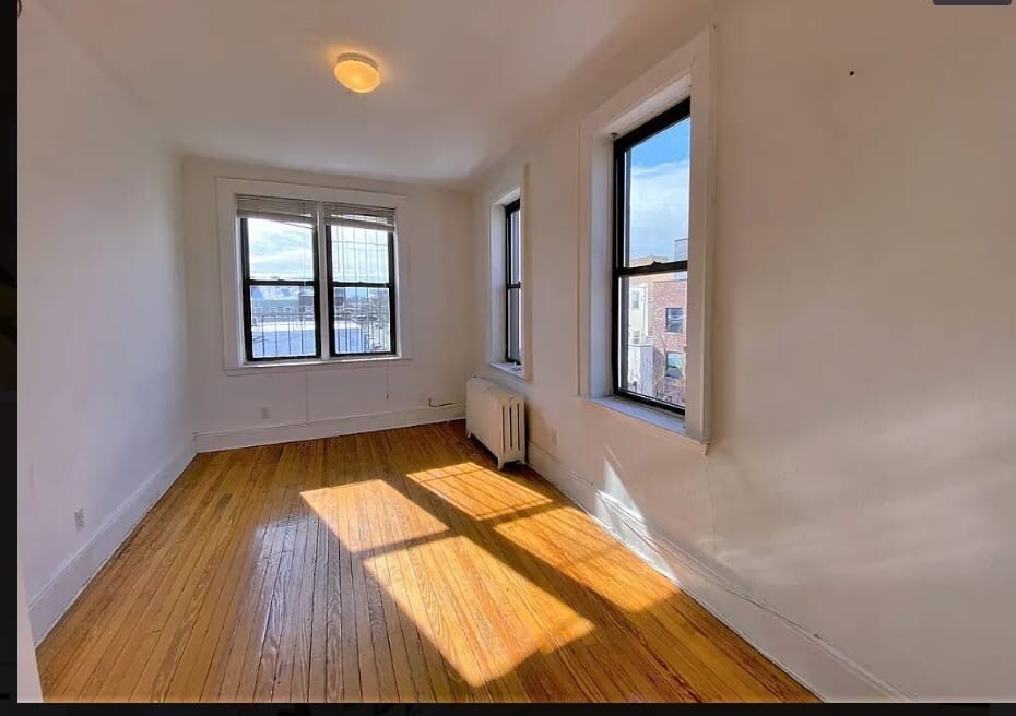 790 Metropolitan Ave, Unit 3R in Brooklyn, NY - Building Photo