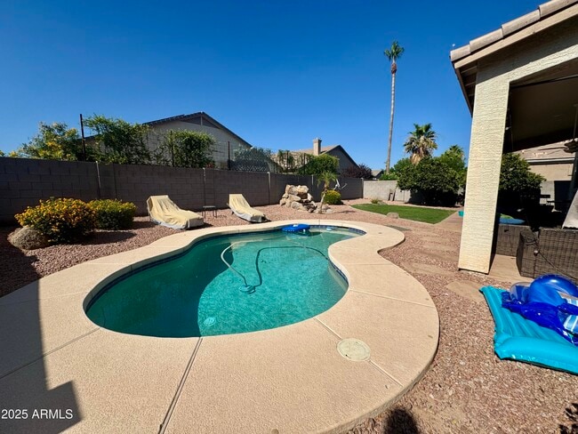 1242 E Geronimo Pl in Chandler, AZ - Building Photo - Building Photo