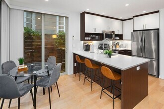 1106 12th Ave in Seattle, WA - Building Photo - Building Photo