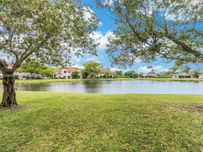 property at 436 Lakeview Dr