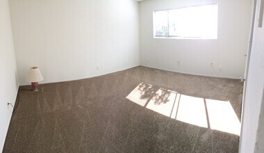 10516 Eastborne Ave, Unit 6B in Los Angeles, CA - Building Photo - Building Photo