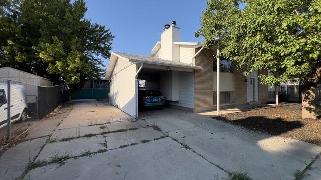 property at 846 W 2600 N
