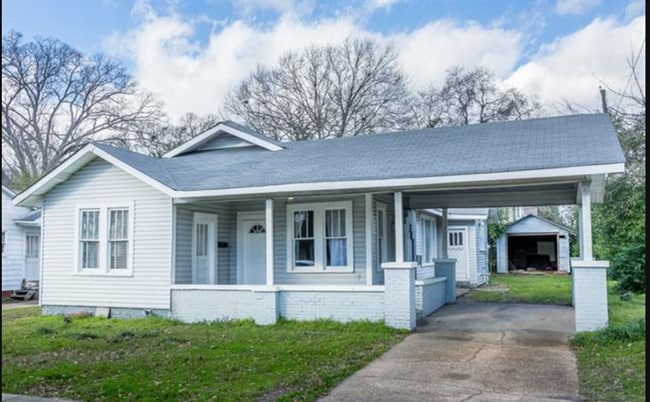 property at 700 W Georgia Ave
