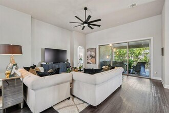 124 S Sage Hollow in Dripping Springs, TX - Building Photo - Building Photo