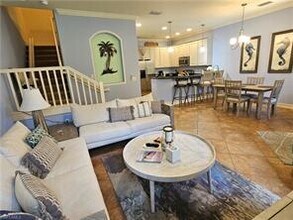 9159 Delano St-Unit -99-2 in Naples, FL - Foto de edificio - Building Photo