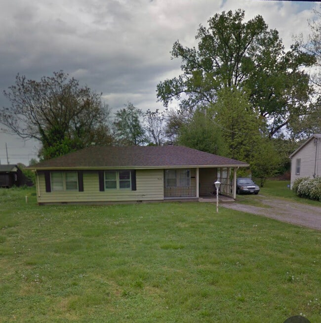 8653 Church Ln in East St. Louis, IL - Foto de edificio - Building Photo