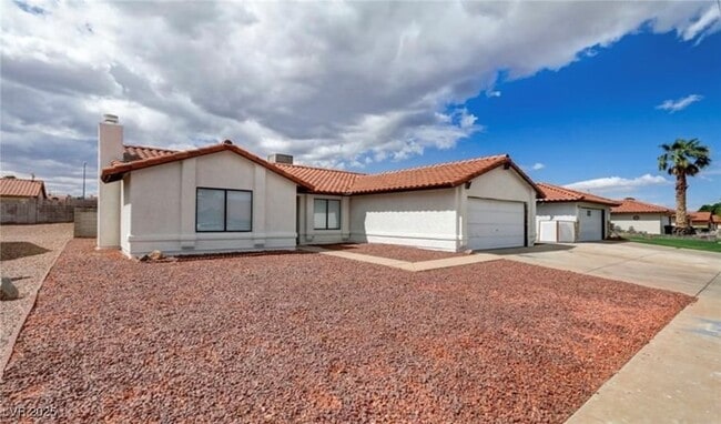 396 Dooley Dr in Henderson, NV - Building Photo - Building Photo