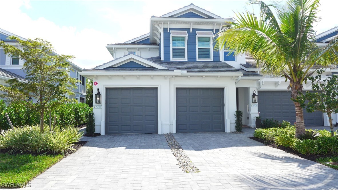 2646 Seychelles Cir in Naples, FL - Building Photo