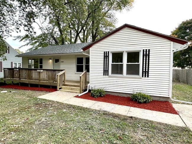 property at 1965 Union St