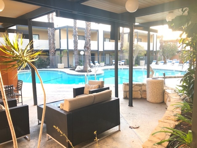 Newton Towers in Torrance, CA - Foto de edificio - Building Photo