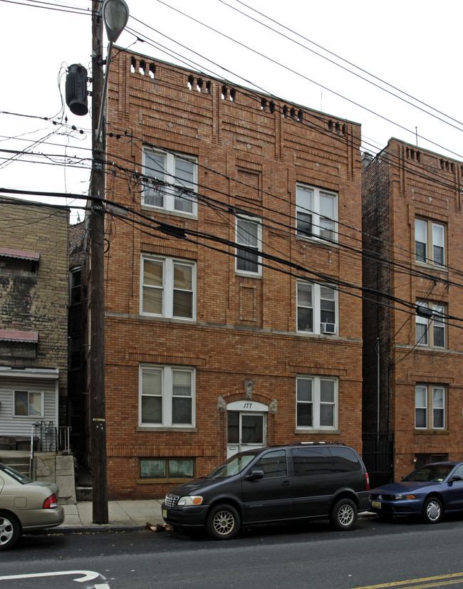 177 Baldwin Ave in Jersey City, NJ - Building Photo - Building Photo