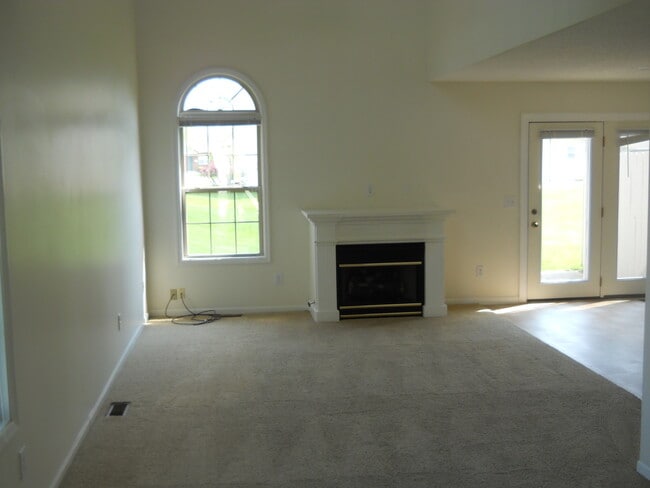 981 Jasmine Dr in Troy, OH - Building Photo - Building Photo