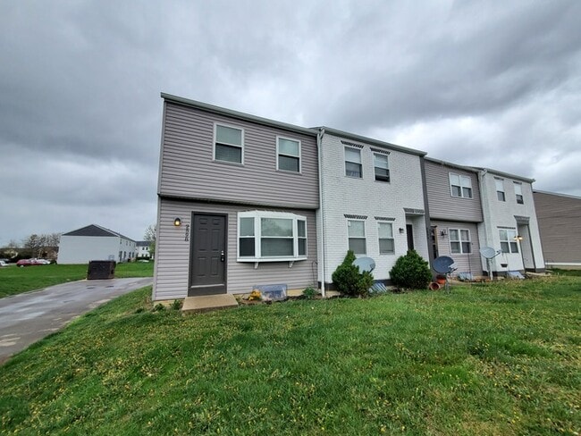 2598 Sawbury Blvd in Columbus, OH - Building Photo - Building Photo