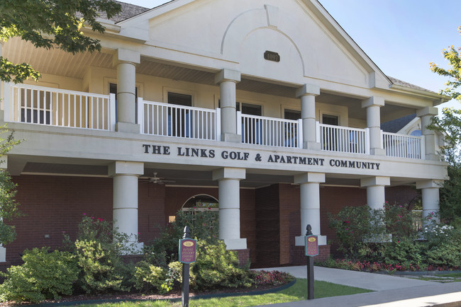 Links at Springdale I/II in Springdale, AR - Foto de edificio - Building Photo