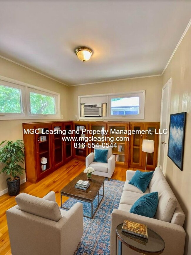 property at 226 SW McClendon Dr