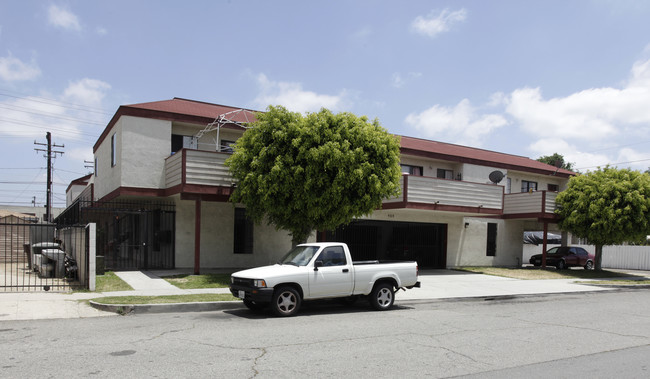 408 S Rose St in Anaheim, CA - Foto de edificio - Building Photo