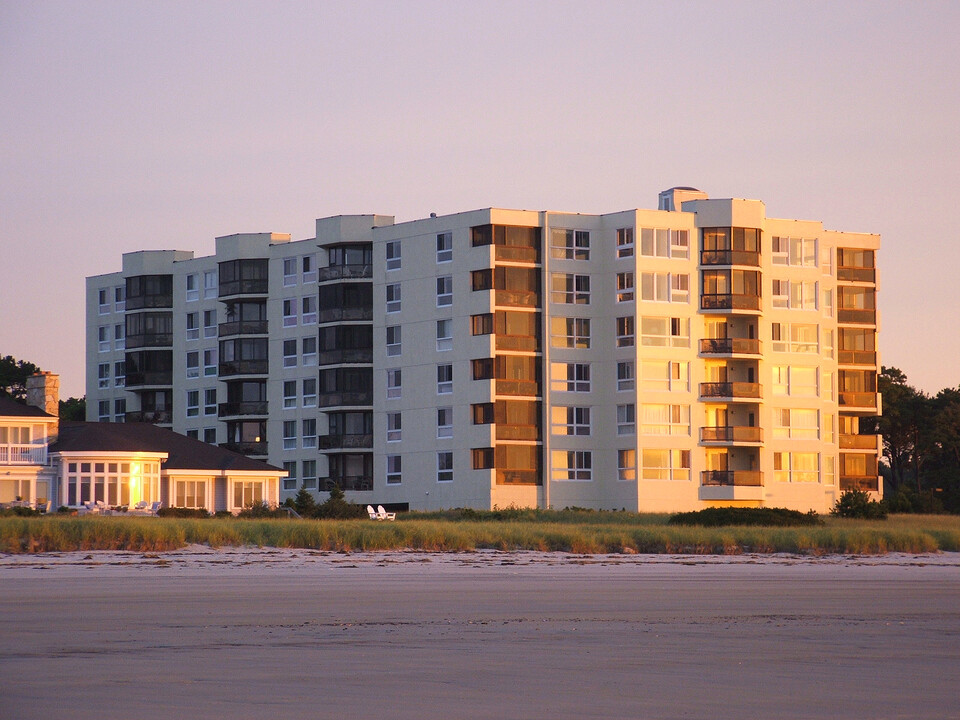 The Diplomat in Old Orchard Beach, ME - Building Photo