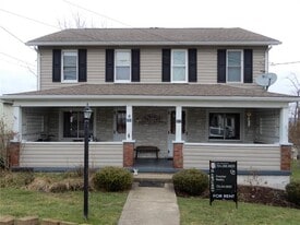 395 1st St in Lawrence, PA - Building Photo