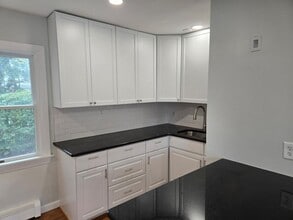 155R Nahant Rd, Unit 2 in Nahant, MA - Building Photo - Building Photo