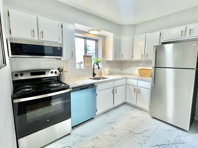 5445 Chippewa St in St. Louis, MO - Building Photo - Building Photo