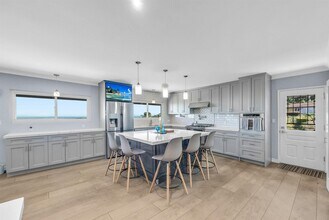 28963 Crestridge Rd in Rancho Palos Verdes, CA - Building Photo - Building Photo