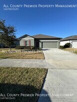 1017 Alabaster Wy in Deltona, FL - Building Photo