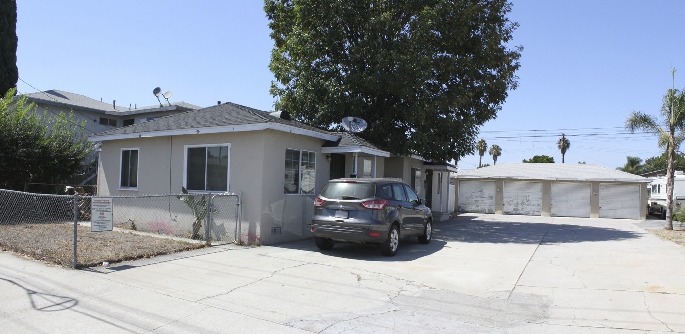 12245-12455 Rosecrans Ave in Norwalk, CA - Building Photo