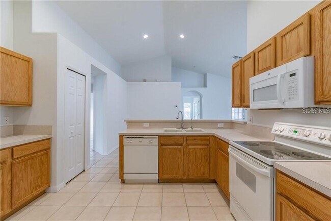 11402 Cypress Reserve Dr in Tampa, FL - Building Photo - Building Photo