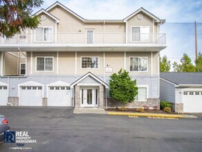 14110 SE 171st Way in Renton, WA - Foto de edificio - Building Photo
