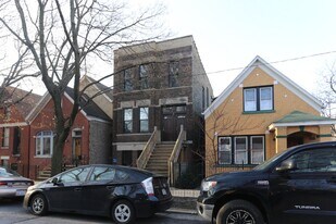 2031 W Moffat St, Unit 2 in Chicago, IL - Building Photo