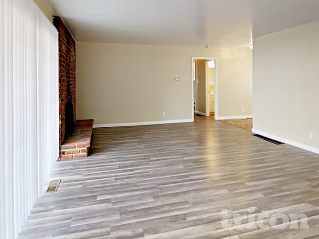 1355 Royal Dr in Reno, NV - Building Photo - Building Photo