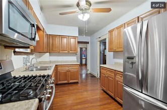 1604 4th Ave in Beaver Falls, PA - Building Photo - Building Photo