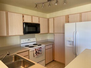 95-1037-1037 Koolani Dr in Mililani, HI - Building Photo - Building Photo