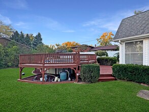 1105 Summit Dr in Lockport, IL - Building Photo - Building Photo