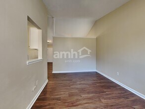 103 Tripmont Ct in Simpsonville, SC - Foto de edificio - Building Photo