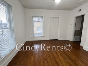 3540 Columbia Pky, Unit 3 in Cincinnati, OH - Building Photo - Building Photo