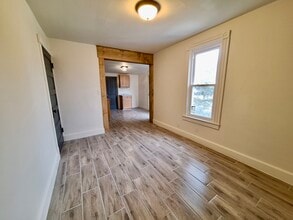 258 S Spruce St, Unit 201 in Elizabethtown, PA - Foto de edificio - Building Photo