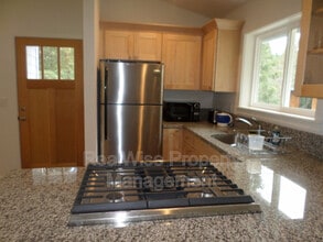 209 Granite St in Ashland, OR - Building Photo - Building Photo