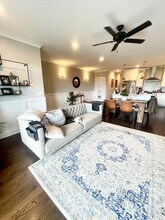 2508 W Diversey Ave in Chicago, IL - Building Photo - Building Photo