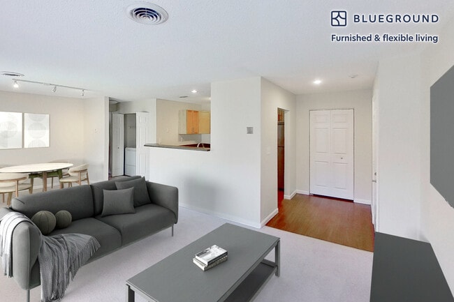 1 Arboretum Way in Burlington, MA - Building Photo - Building Photo