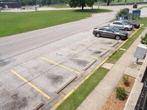 903 Collins Ln in Frankfort, KY - Building Photo - Building Photo