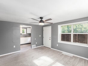 5102 NE 47th Terrace in Kansas City, MO - Building Photo - Building Photo