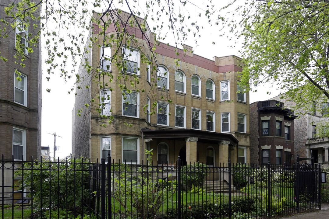 4724-4726 N Kenmore Ave in Chicago, IL - Foto de edificio